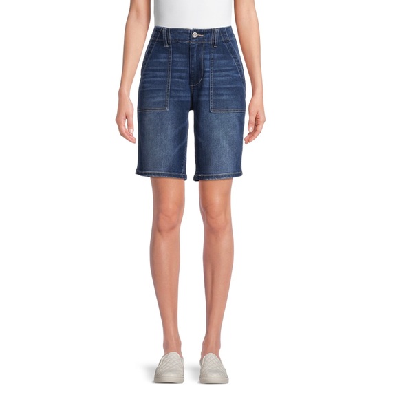 Both fashionable and functional, Bermuda Utility Shorts 10” inseam - Picture 4 of 9